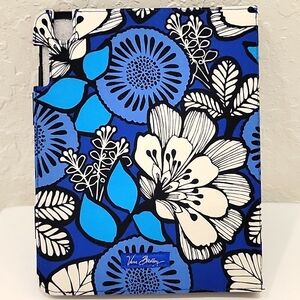NWOT VERA BRADLEY blue bayou neoprint iPad/tablet hard case